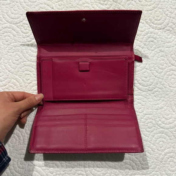 COACH Signature Large Snap Closure Wallet Red Accent with check book - Picture 7 of 14